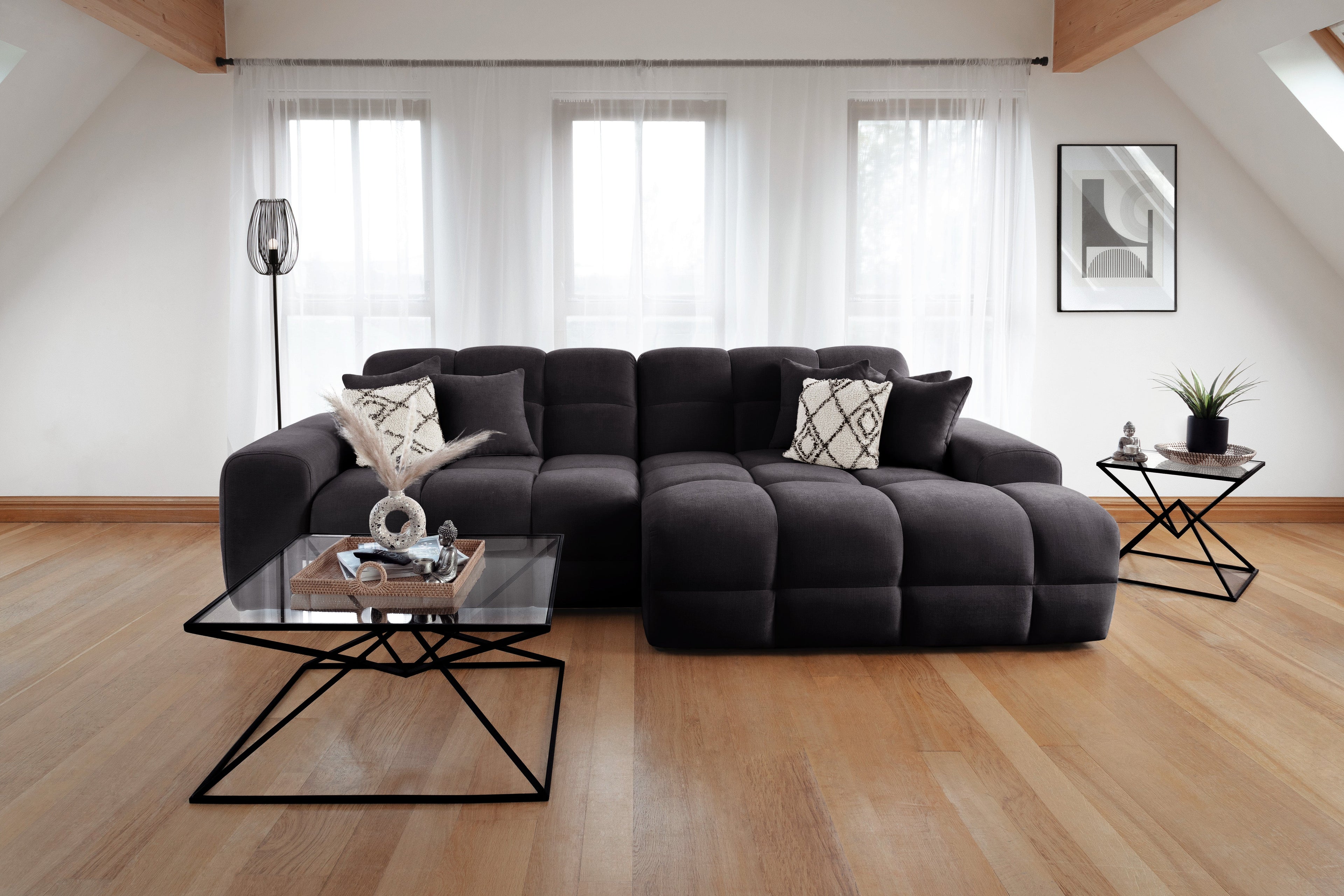 Jacob Sofa Black Right Hand Facing Corner